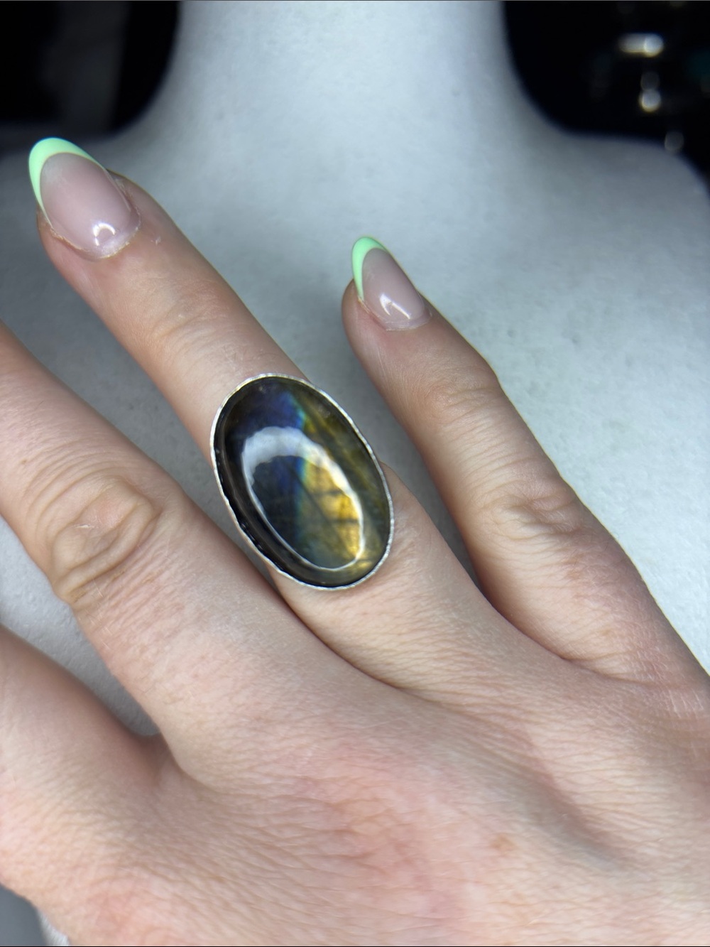 Silver Labradorite Oval Statement Ring - Blue-Green Flash